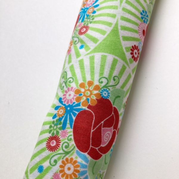Stoff - Super Sale - grün mit Blumen