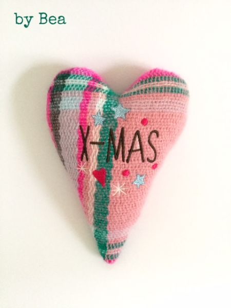 kleines Deko-Herz X-MAS by Bea