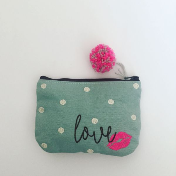 Etui, "Love" mit Kussmund (vintage Blue)