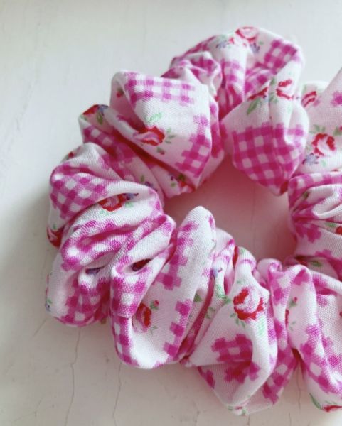 Scrunchie aus Baumwollstoff - pink