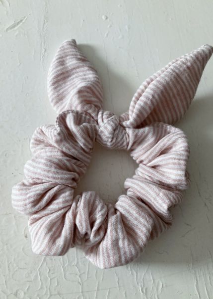 Scrunchie aus Musselin - feine Streifen